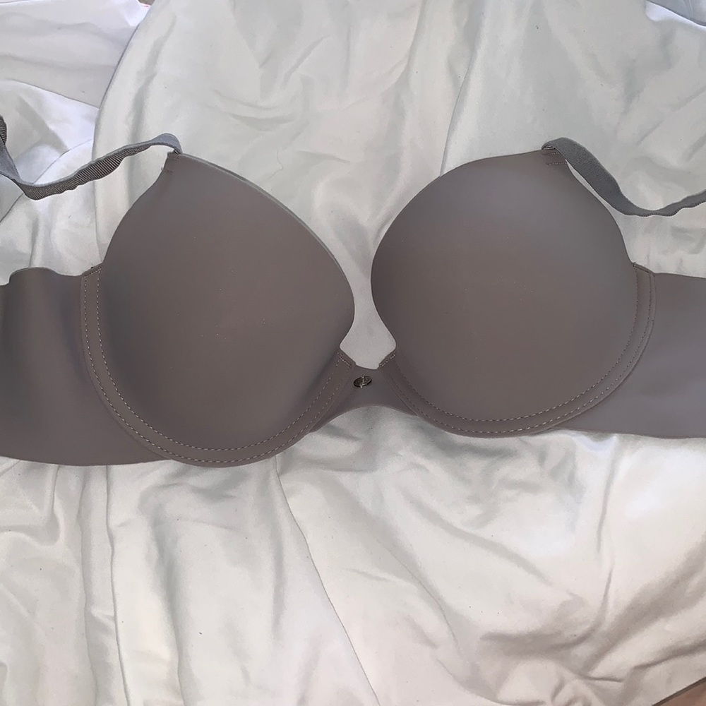 grey bra